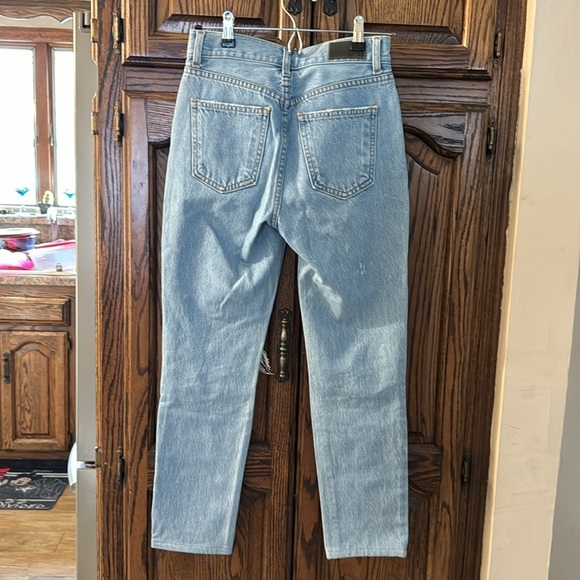 Like new!!⭐️Carmar denim jeans, Size 25 - Picture 2 of 4